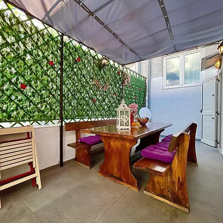 House Nola Holiday home *