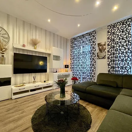 House Nola Holiday home *